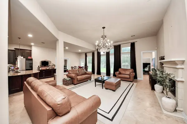 16211 Canova Hill LN, Houston, TX 77044