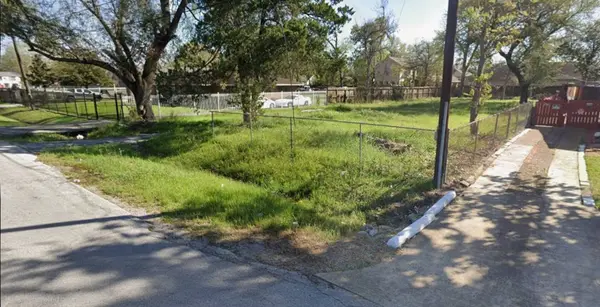 4210 Leffingwell ST, Houston, TX 77026