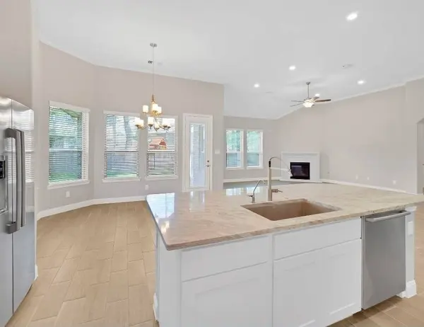 18851 Collins View DR, New Caney, TX 77357