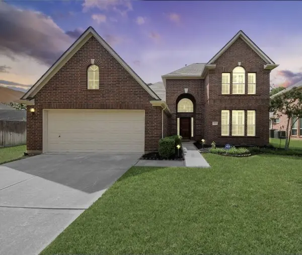 3906 Southsand DR, Pearland, TX 77584
