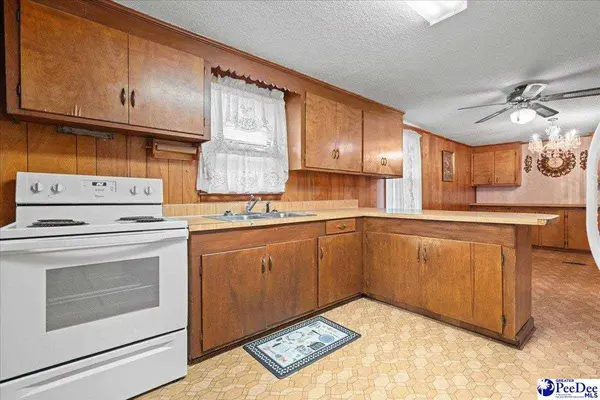 2427 N Matthews Road, Scranton, SC 29591