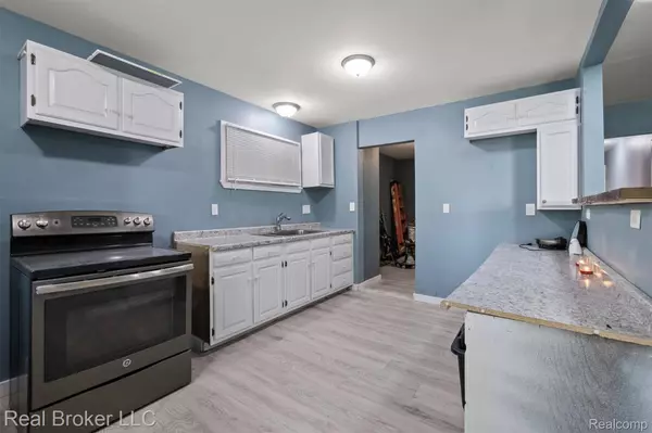 14561 Stout ST, Detroit, MI 48223