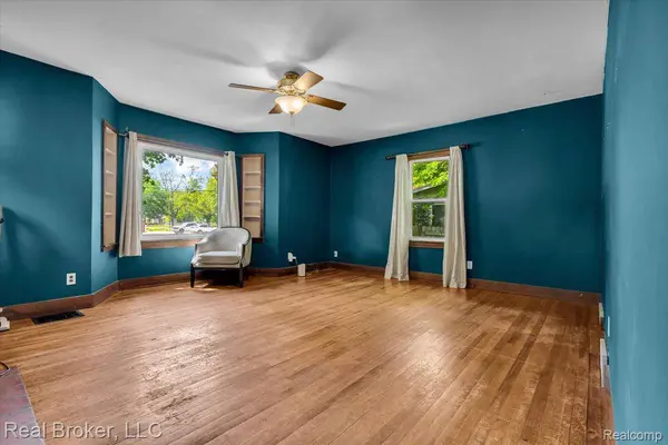 624 N Prospect RD, Ypsilanti, MI 48198