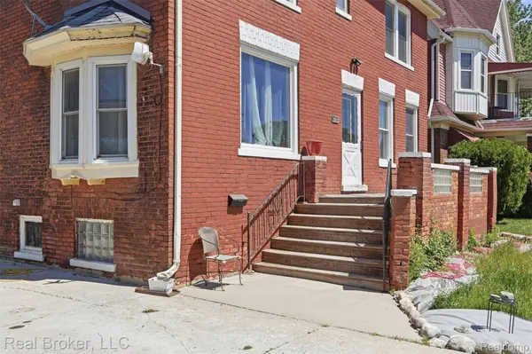 137 Trowbridge ST, Detroit, MI 48202