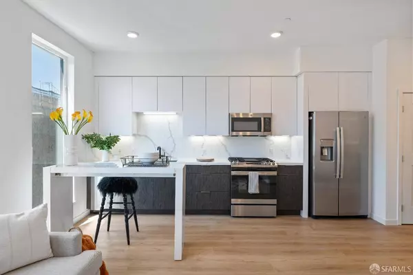 52 Kirkwood AVE #403, San Francisco, CA 94124