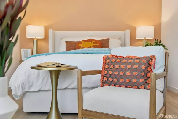 52 Kirkwood AVE #403, San Francisco, CA 94124