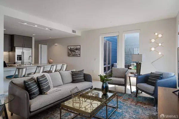 52 Innes CT #402, San Francisco, CA 94124