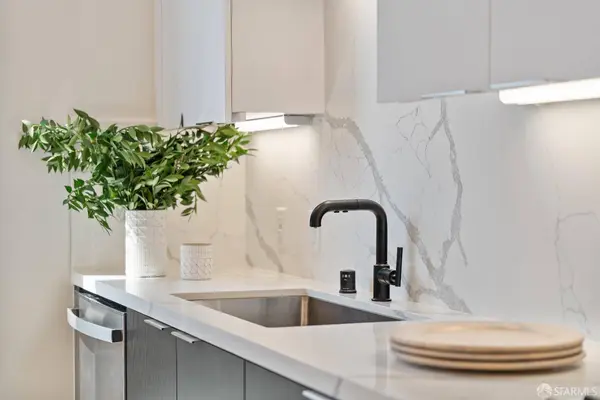 52 Kirkwood AVE #405, San Francisco, CA 94124