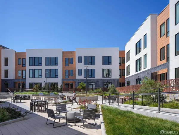 52 Kirkwood AVE #408, San Francisco, CA 94124