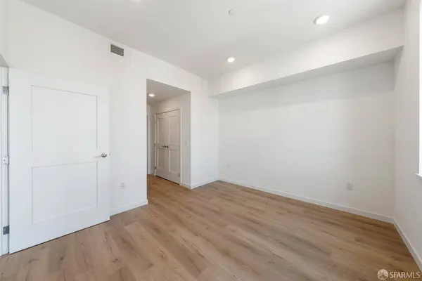 52 Kirkwood AVE #409, San Francisco, CA 94124