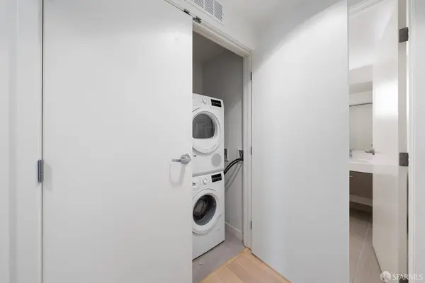51 Innes CT #401, San Francisco, CA 94124