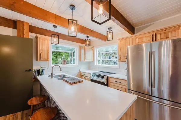 6734 Marguerite Street, Juneau, AK 99801