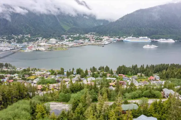 3012 Goodwin Rd, Juneau, AK 99801