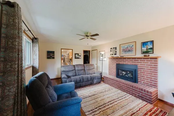 8910 Gee Street, Juneau, AK 99801
