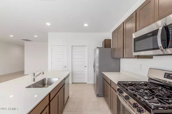 20924 S 231ST Way, Queen Creek, AZ 85142