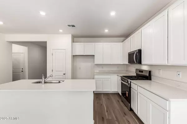 21135 E Arrowhead Trail, Queen Creek, AZ 85142