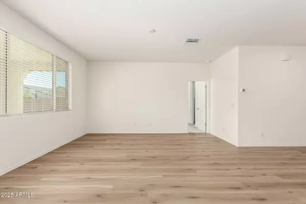 21135 E Arrowhead Trail, Queen Creek, AZ 85142