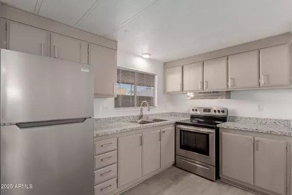 2121 N CENTER Street #197, Mesa, AZ 85201