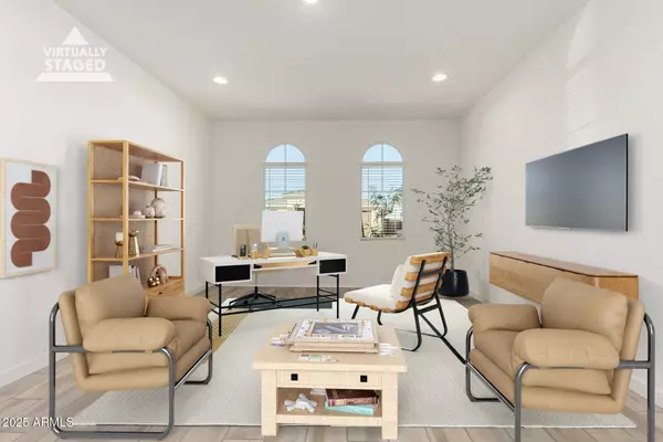 8141 E PALOMA Avenue, Mesa, AZ 85212