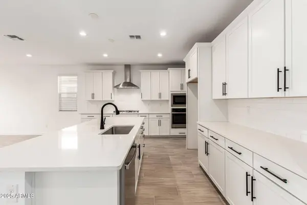 23724 N 165th Drive, Surprise, AZ 85387