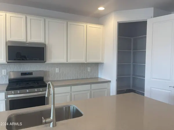5616 W STARGAZER Place, Laveen, AZ 85339