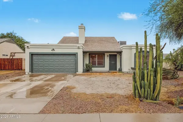 1564 E STEPHENS Drive
