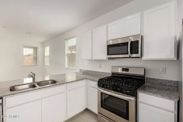3048 E RIDING BOOT Way, San Tan Valley, AZ 85140