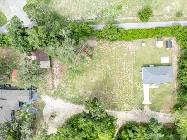 SE 105TH TER, Ocklawaha, FL 32179