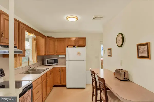 3424 BELAIR RD, Harrisburg, PA 17109