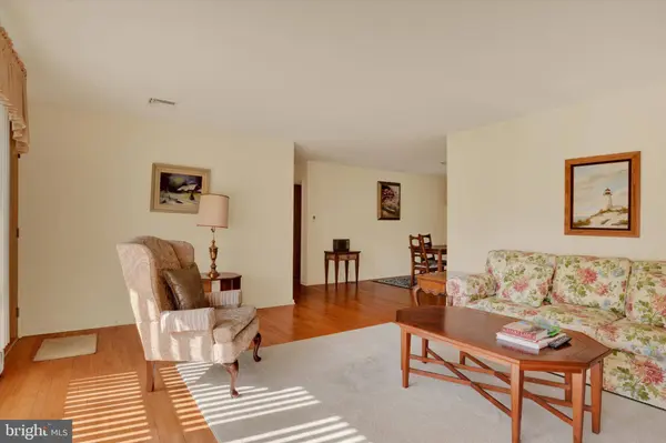 3424 BELAIR RD, Harrisburg, PA 17109