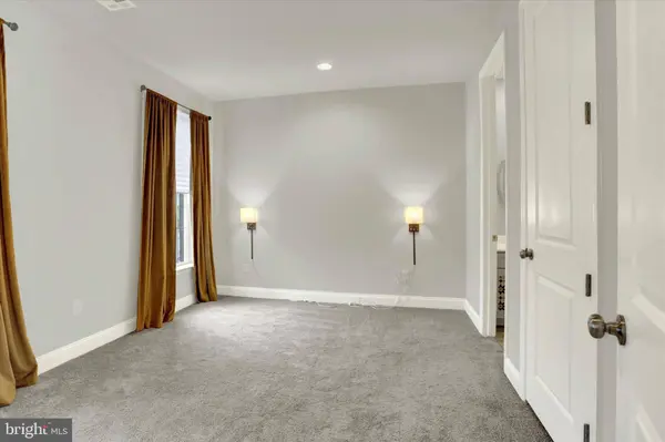 3213 WAYLAND RD, Mechanicsburg, PA 17055