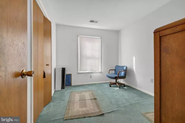 6179 E DORLON DR, Rock Hall, MD 21661