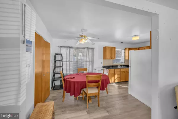 6179 E DORLON DR, Rock Hall, MD 21661