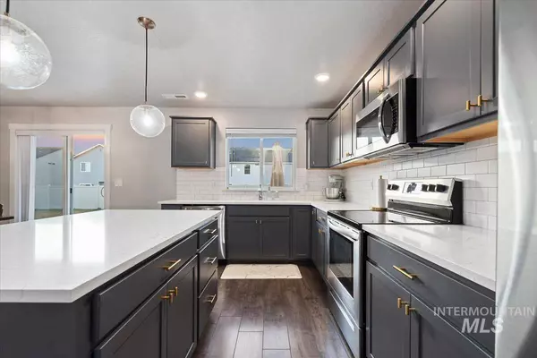 17443 N Owl Peak Ave, Nampa, ID 83687