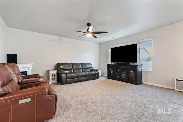 17443 N Owl Peak Ave, Nampa, ID 83687
