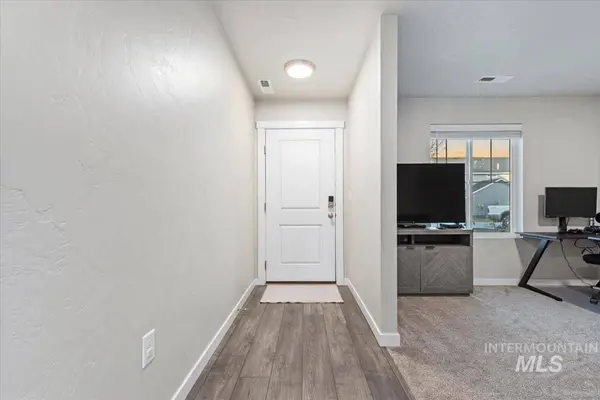 17443 N Owl Peak Ave, Nampa, ID 83687