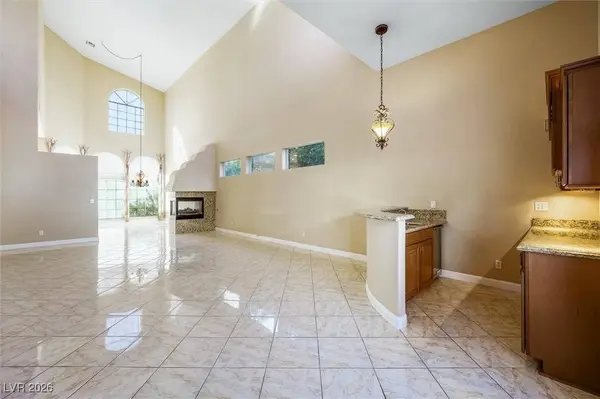 2107 Eaglepath CIR, Henderson, NV 89074