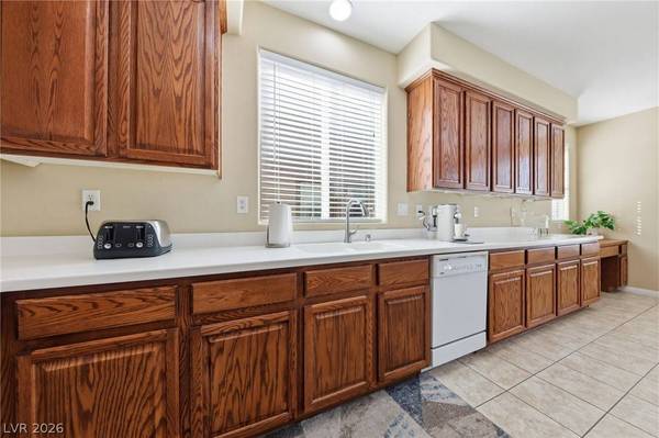 8609 Spotted Fawn CT, Las Vegas, NV 89131