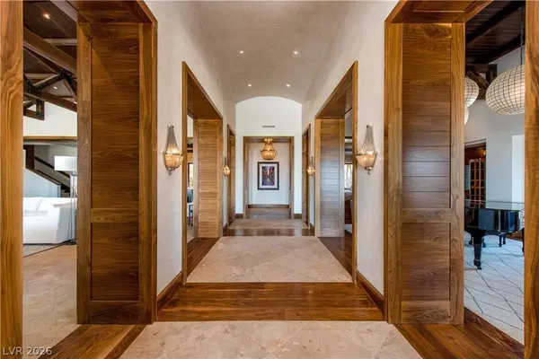 5 PROMONTORY POINTE LN, Las Vegas, NV 89135