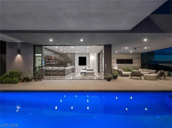 669 Dragon Peak DR, Henderson, NV 89012