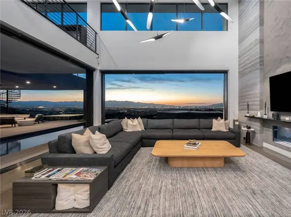 669 Dragon Peak DR, Henderson, NV 89012