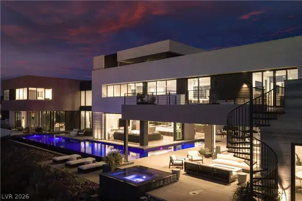 669 Dragon Peak DR, Henderson, NV 89012