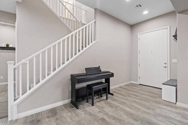 342 Molinetto ST, Las Vegas, NV 89138