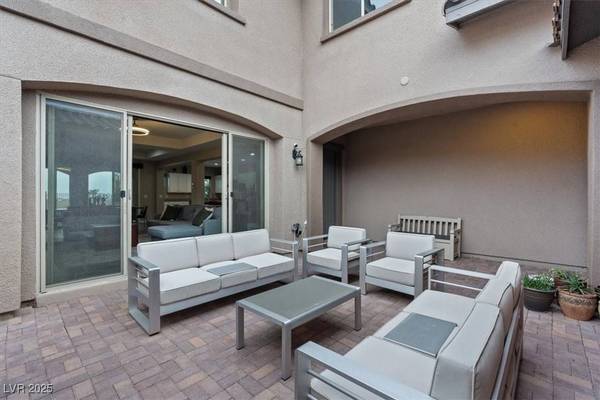 342 Molinetto ST, Las Vegas, NV 89138