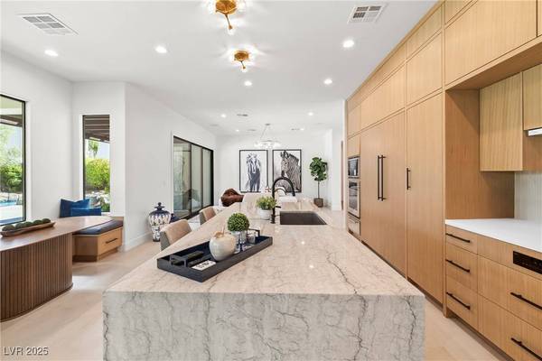 11926 Port Labelle DR, Las Vegas, NV 89141