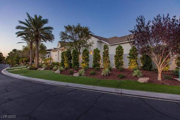 11926 Port Labelle DR, Las Vegas, NV 89141