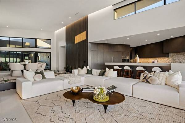 8 Chisel Crest CT, Henderson, NV 89012