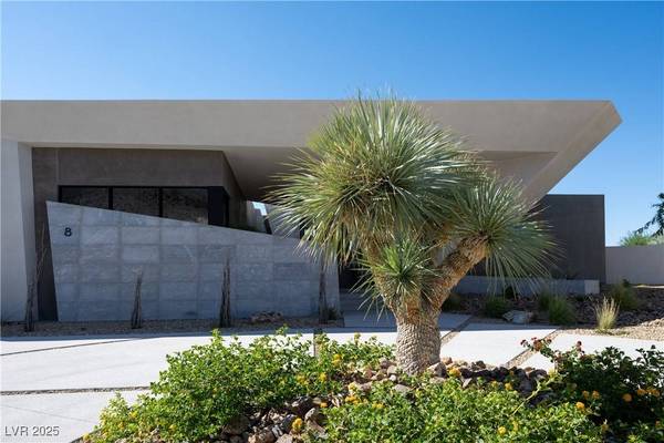 8 Chisel Crest CT, Henderson, NV 89012