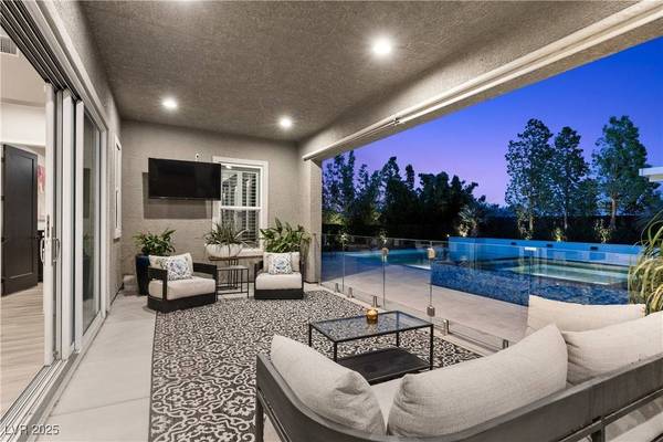 7460 Tucker William ST, Las Vegas, NV 89149