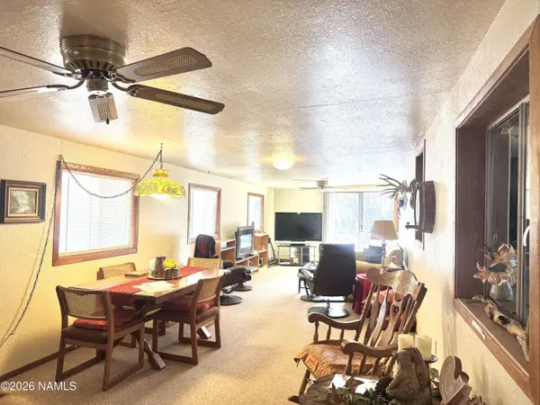 45 E Fairlane Road, Munds Park, AZ 86017